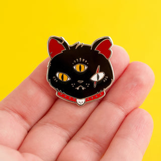 Gritty Kitty Enamel Pin